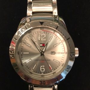 boys tommy hilfiger watch